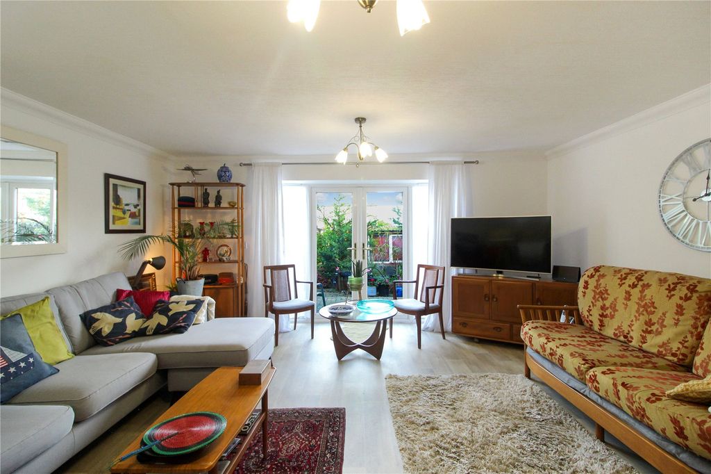 Property photo 2 of 16 Picture No. 10