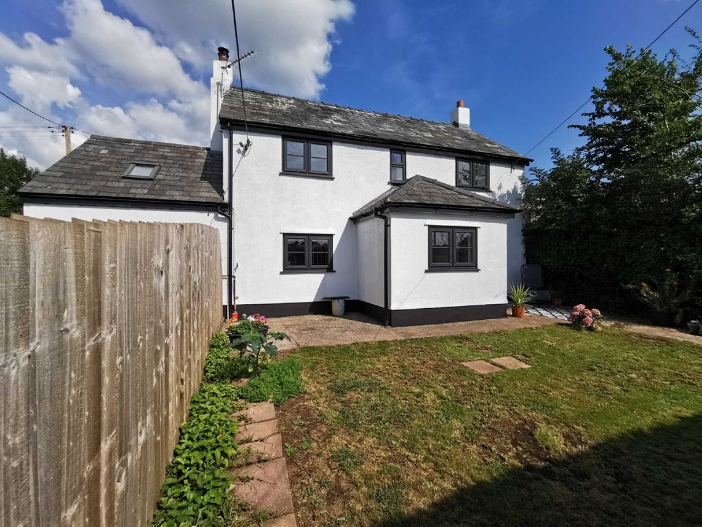 Property photo 1 of 27