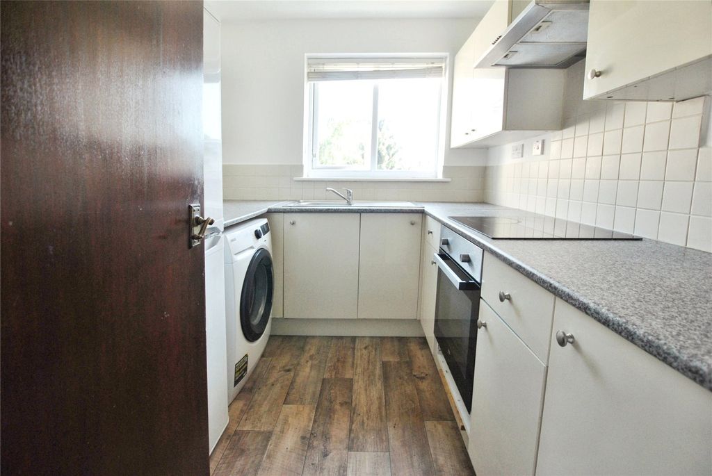 Property photo 3 of 6 Picture No. 02