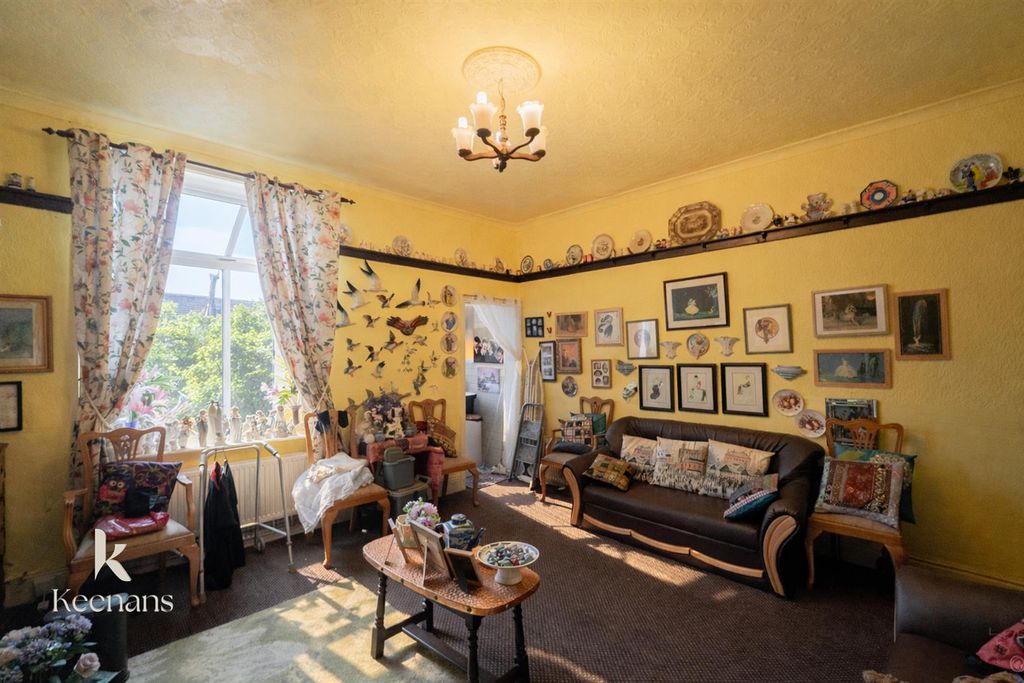 Property photo 3 of 25 2.Jpg