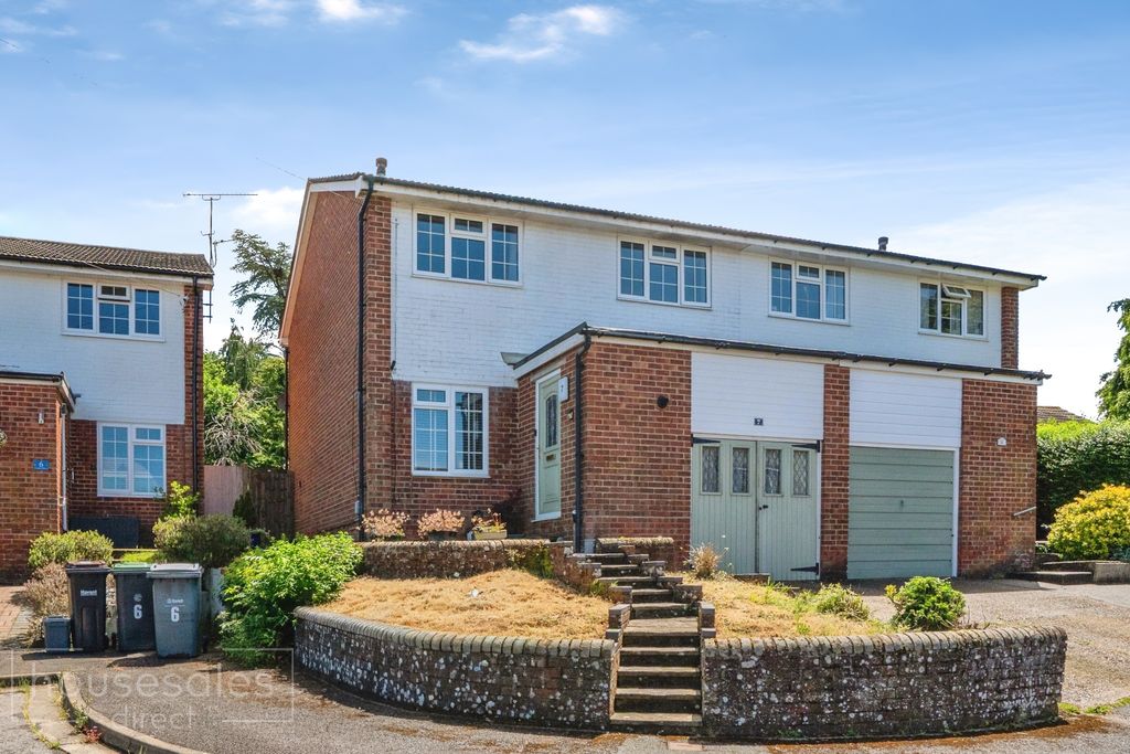 Property photo 1 of 11
