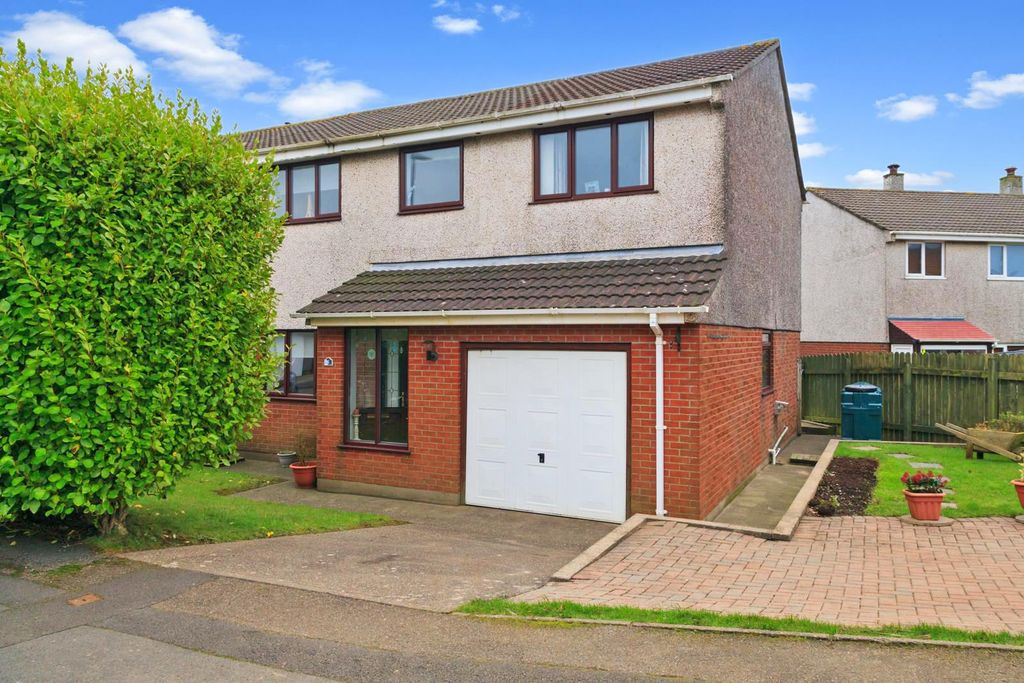 Property photo 1 of 17 1 - Front.Jpg