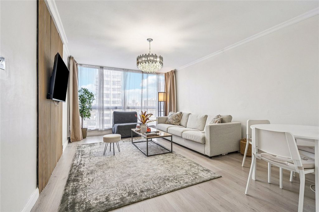 Property photo 2 of 7 Picture No. 03