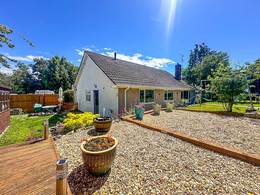 Property photo 1 of 17 5021783