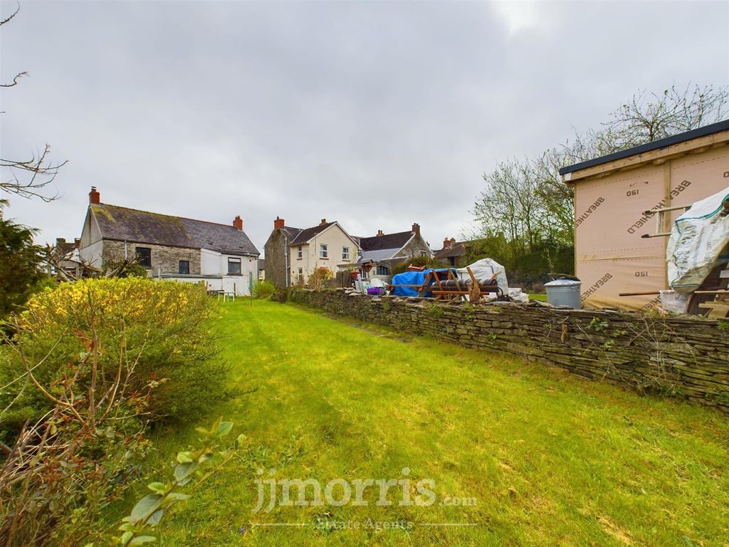 Property photo 3 of 33 Cam03686G0-Pr0026-Still030.Jpg