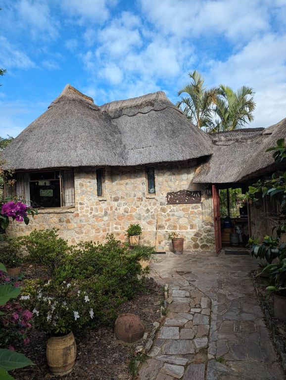 Property photo 2 of 12