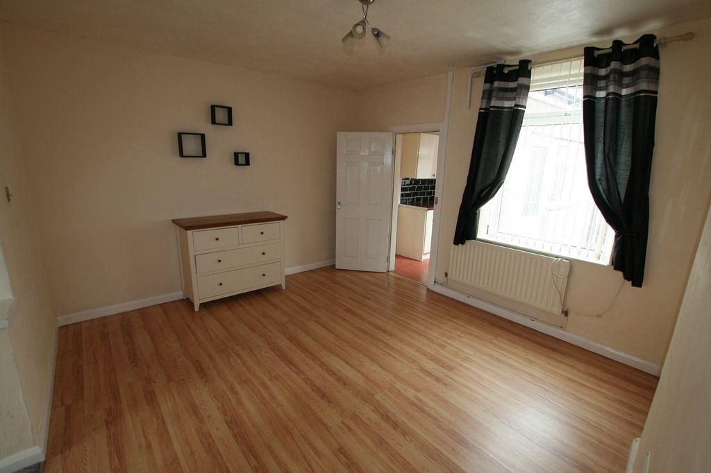 Property photo 3 of 8 Not Specified