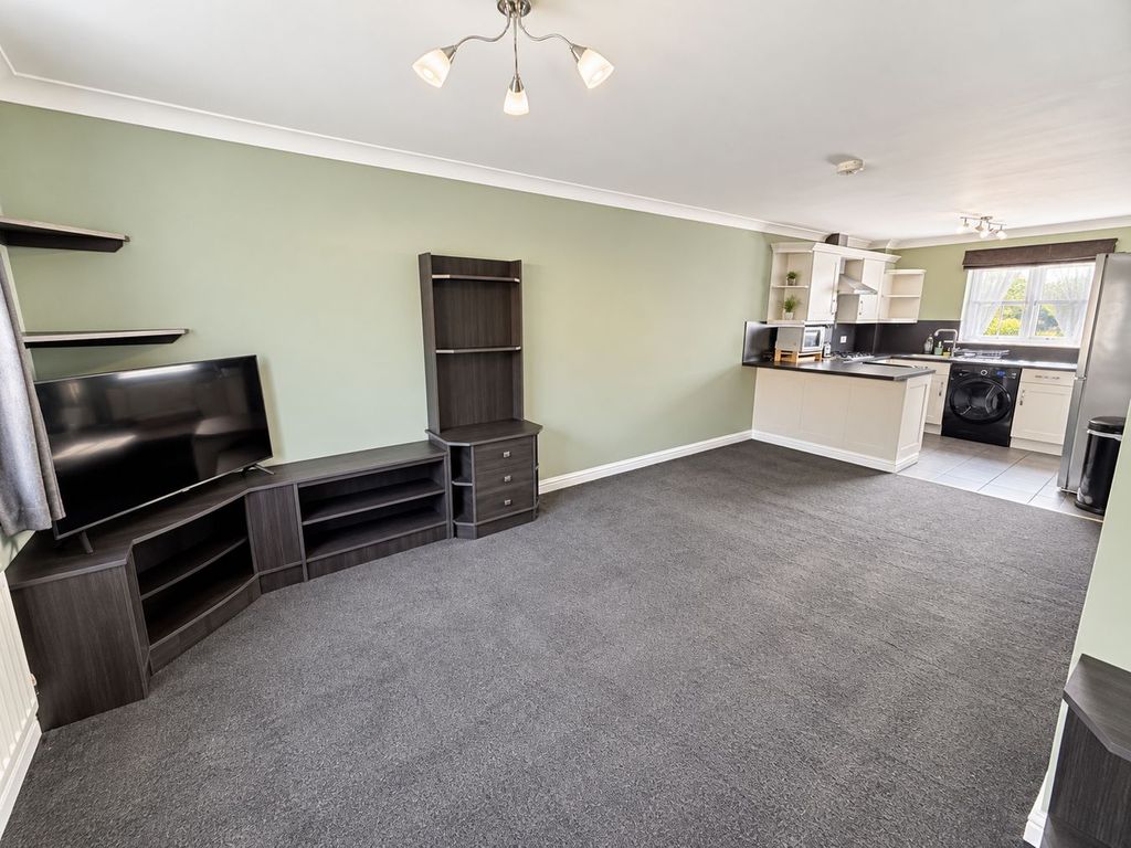 Property photo 2 of 5
