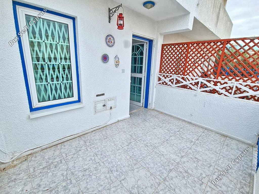 Property photo 2 of 21
