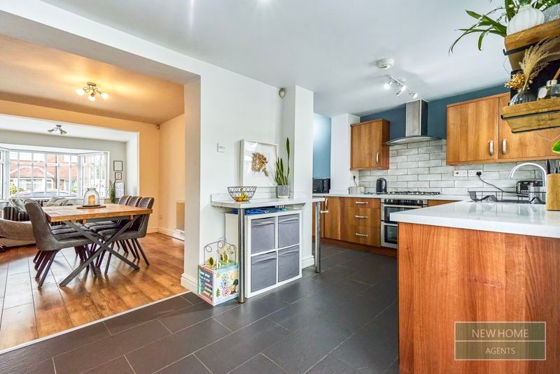 Property photo 2 of 25 Photo 16