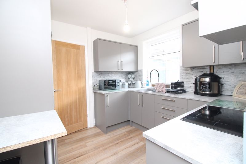 Property photo 3 of 15 Kitchen