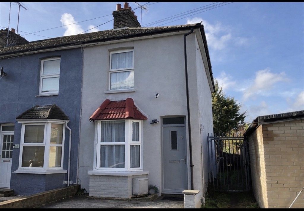 Property photo 1 of 11 Front