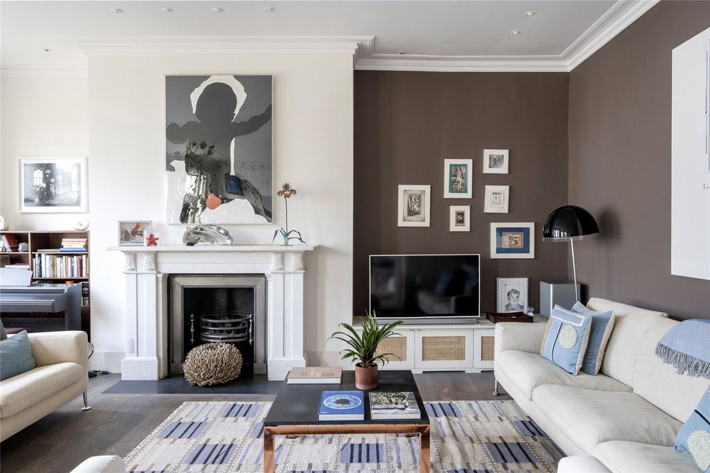 Property photo 1 of 24 Picture No. 05