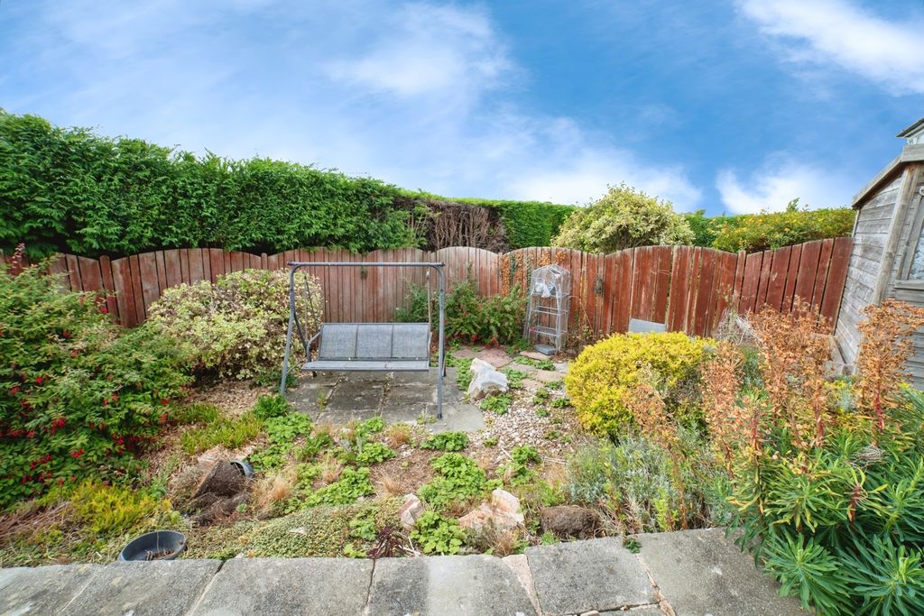 Property photo 3 of 17 Photo