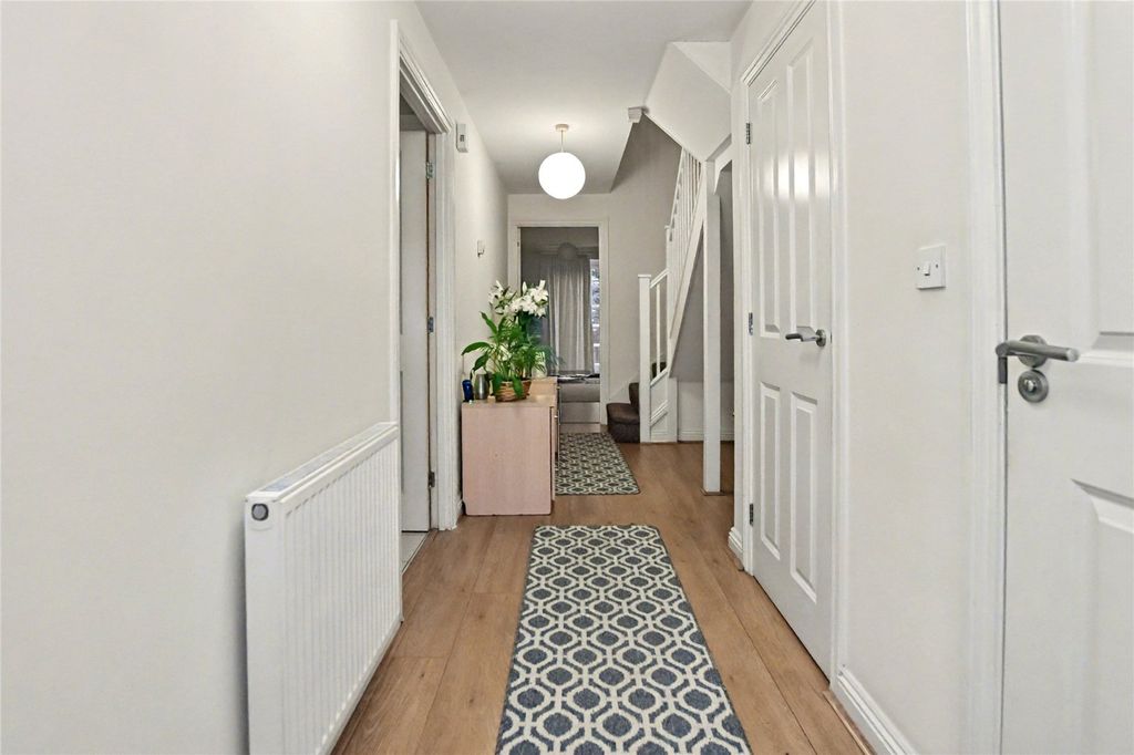 Property photo 2 of 18 Picture No. 04