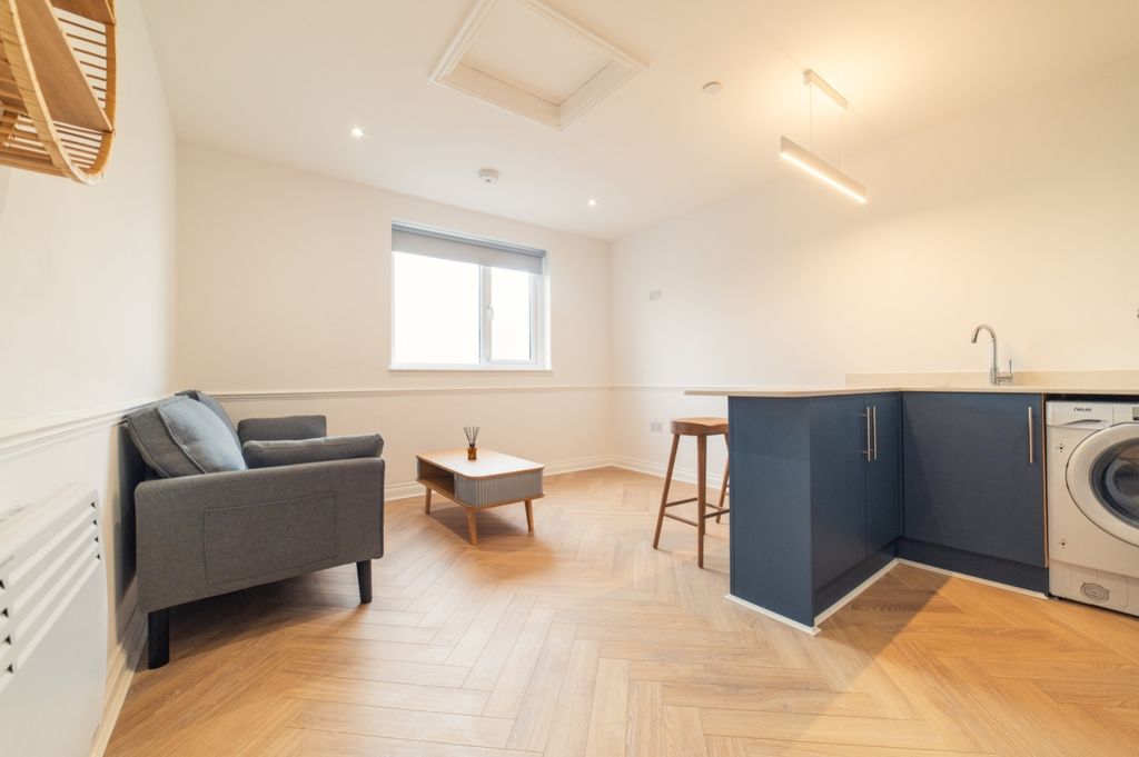 Property photo 1 of 12 Lrg_Call 02920 668585 To Secure Your Viewing _1