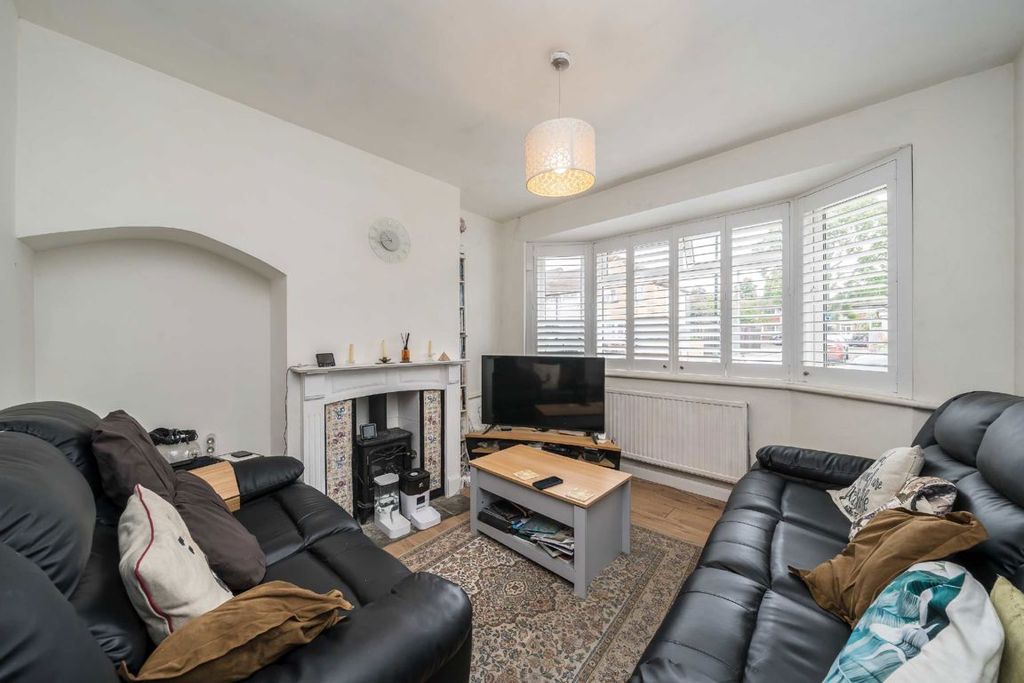 Property photo 2 of 7