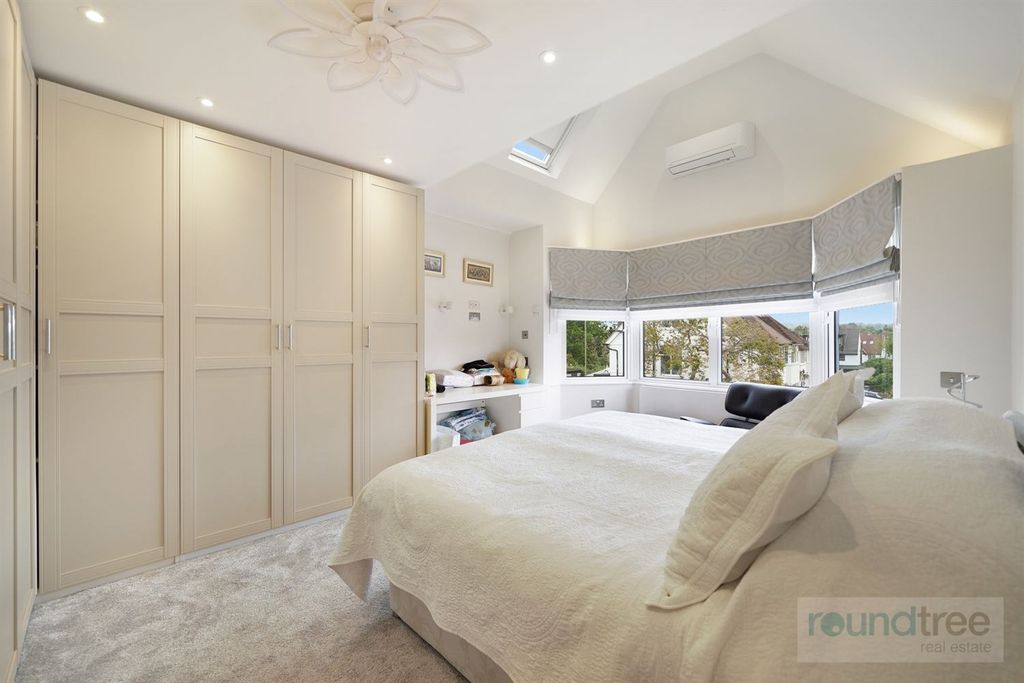 Additional image 14 of 4 bed semi-detached house for saleEdgwarebury Gardens, Edgware HA8