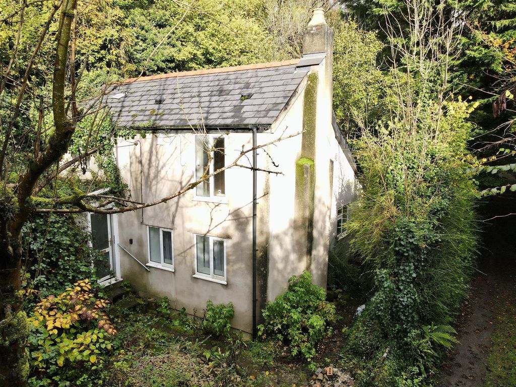 Property photo 1 of 9