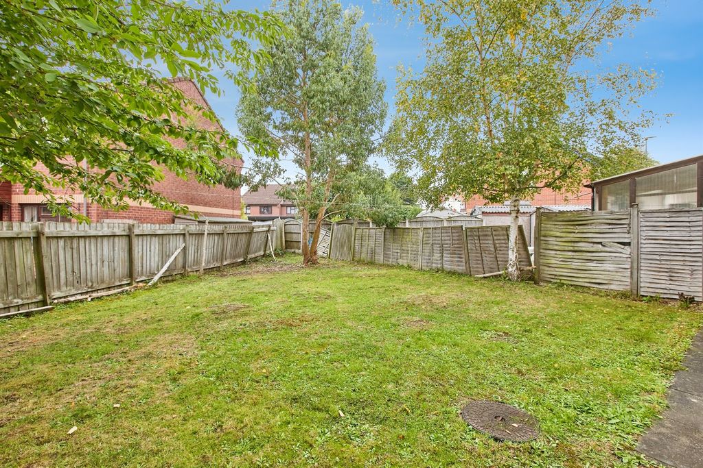 Property photo 2 of 13