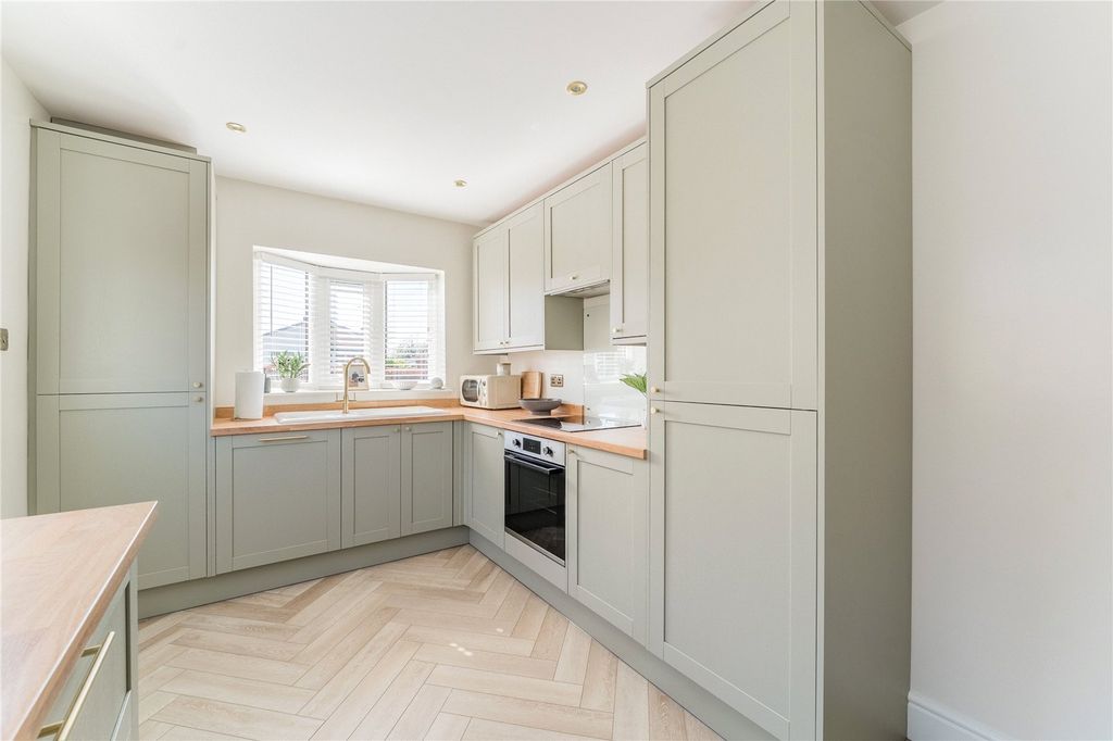 Property photo 2 of 22 Picture No. 69