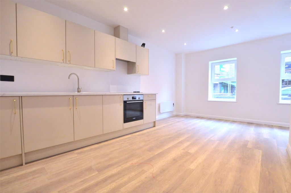 Property photo 1 of 8 Kitchen