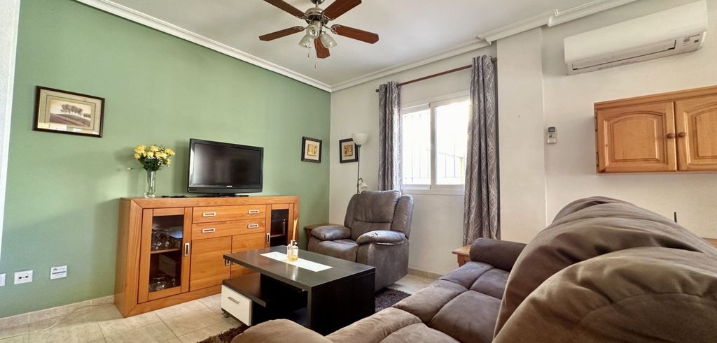 Property photo 2 of 50