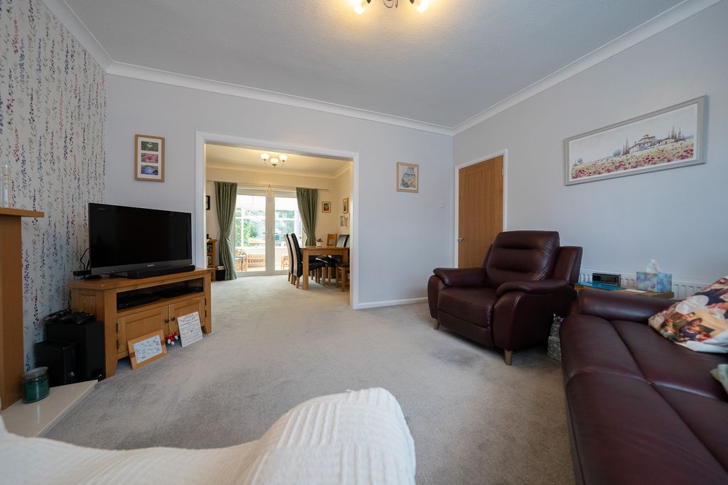 Property photo 3 of 25 Dsc00215