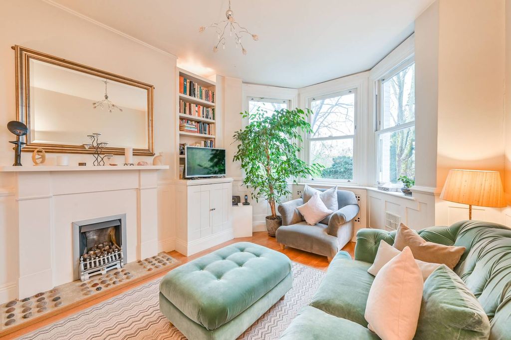 Property photo 1 of 10