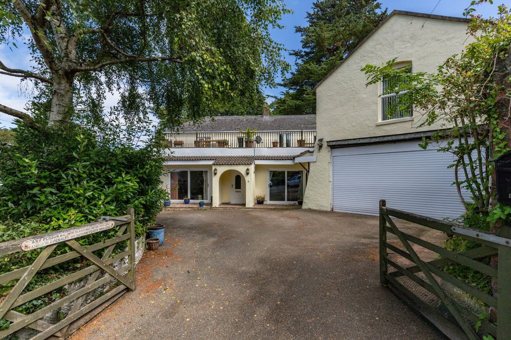 Property photo 1 of 22
