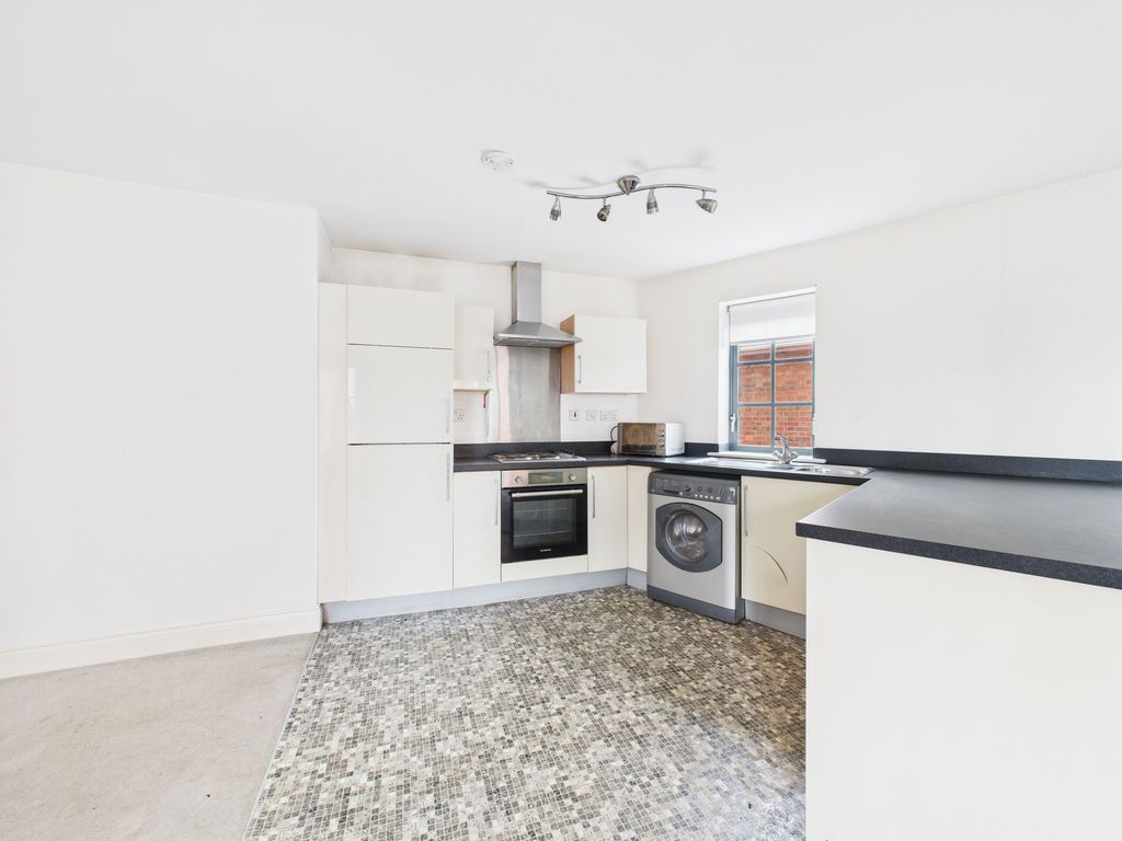 Property photo 3 of 13 Kitchen Area