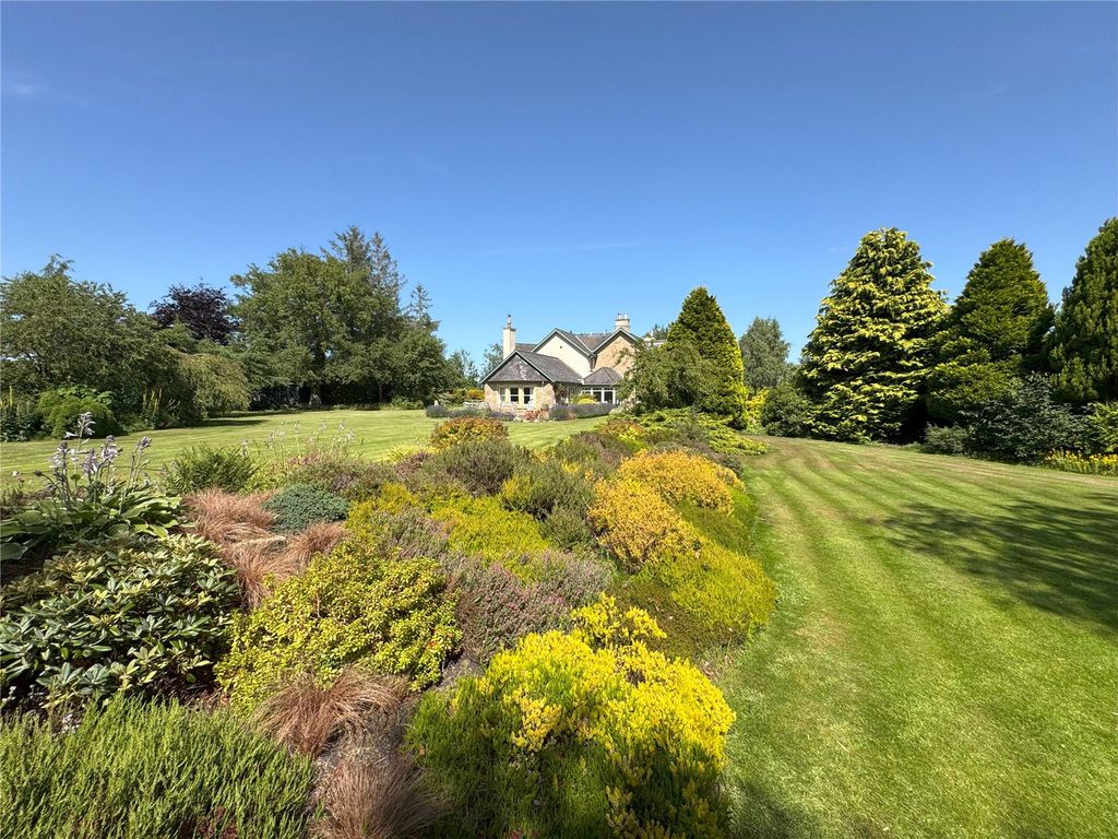 Property photo 2 of 62 Picture No. 77
