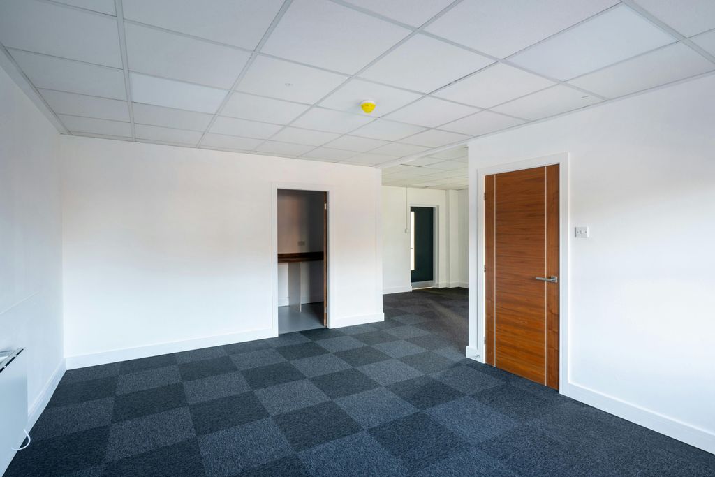 Property photo 2 of 3 York_North_4_004.Jpg