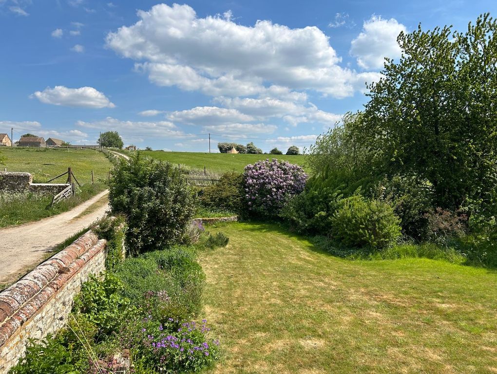 Property photo 3 of 22