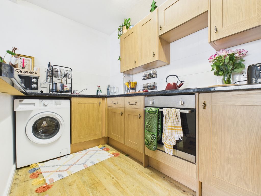 Property photo 3 of 12 Kitchen 