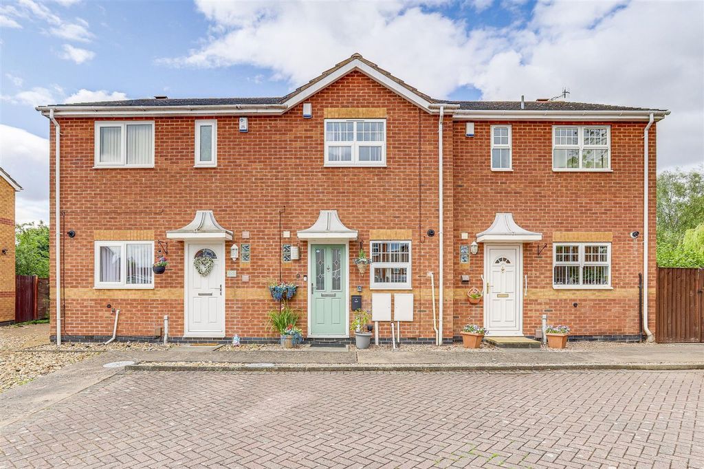 Property photo 1 of 17