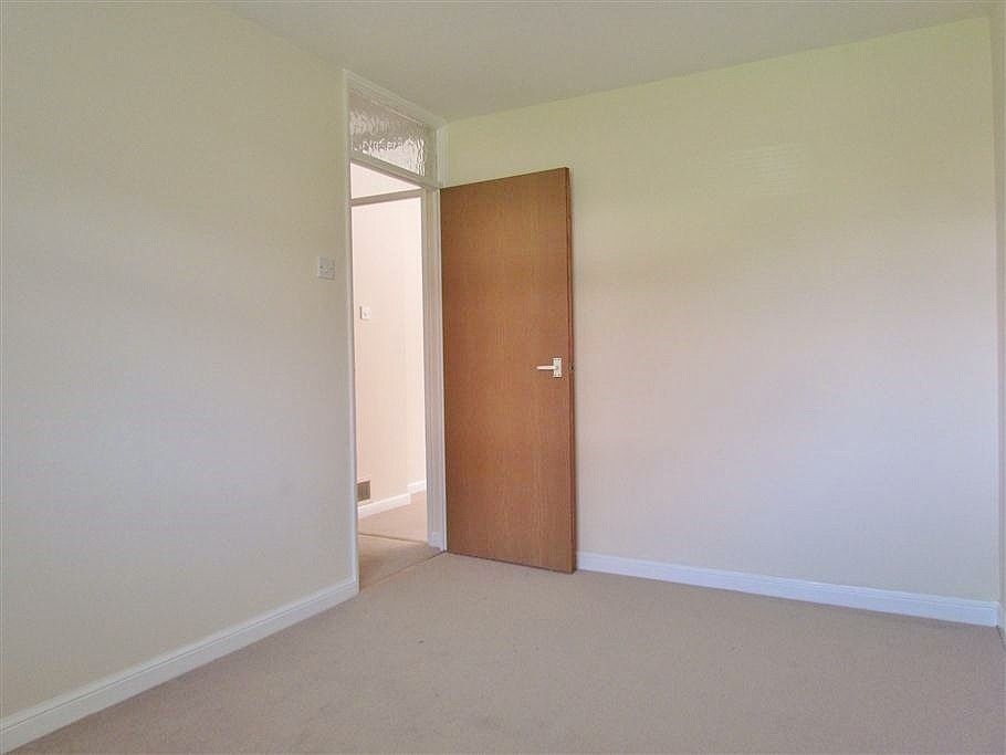 Property photo 3 of 7 Bedroom