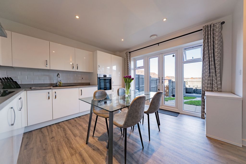 Property photo 2 of 23 Dsc09745