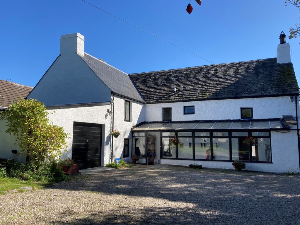 Property photo 2 of 28 Craigellachie House