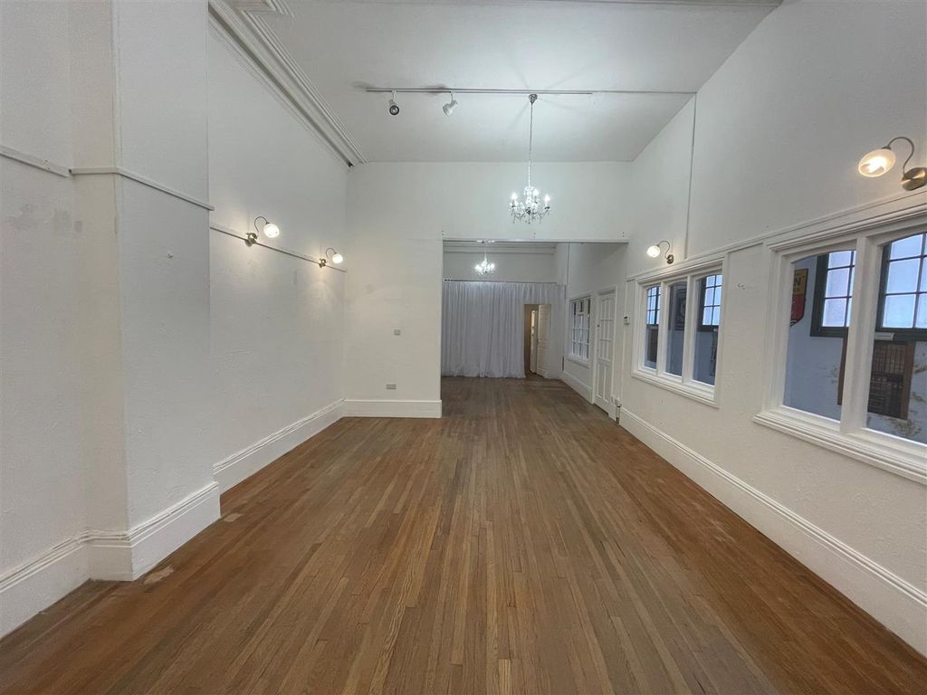 Property photo 3 of 7 6.Jpg