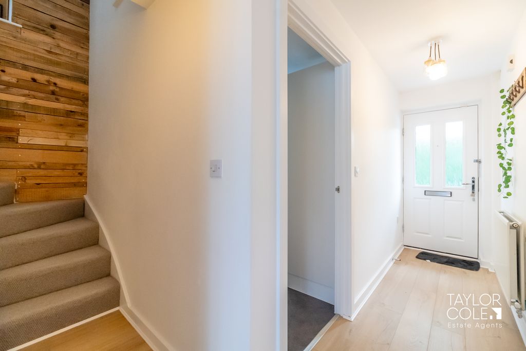 Property photo 2 of 22