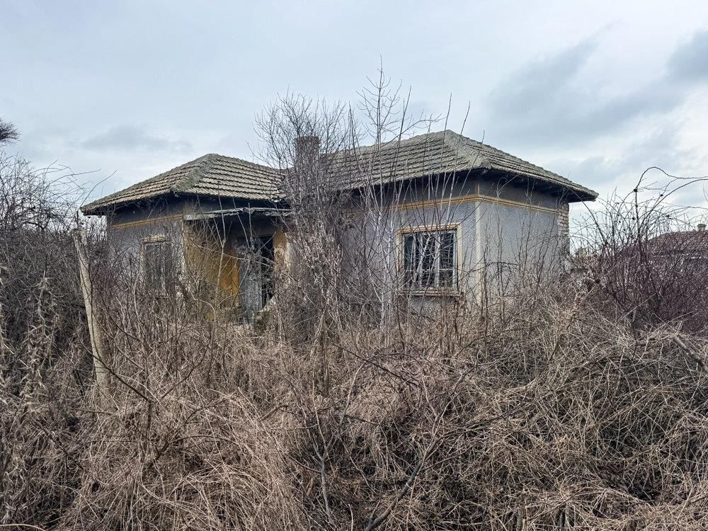 Property photo 1 of 4