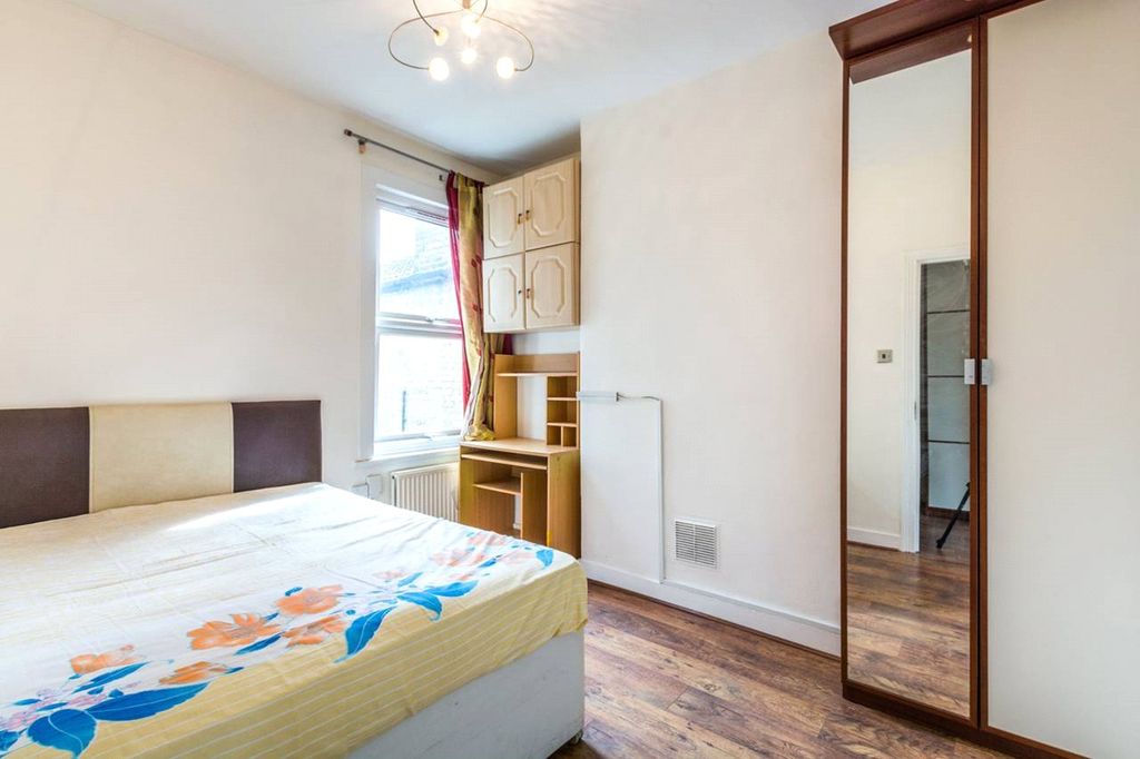 Property photo 1 of 5 Picture No. 05