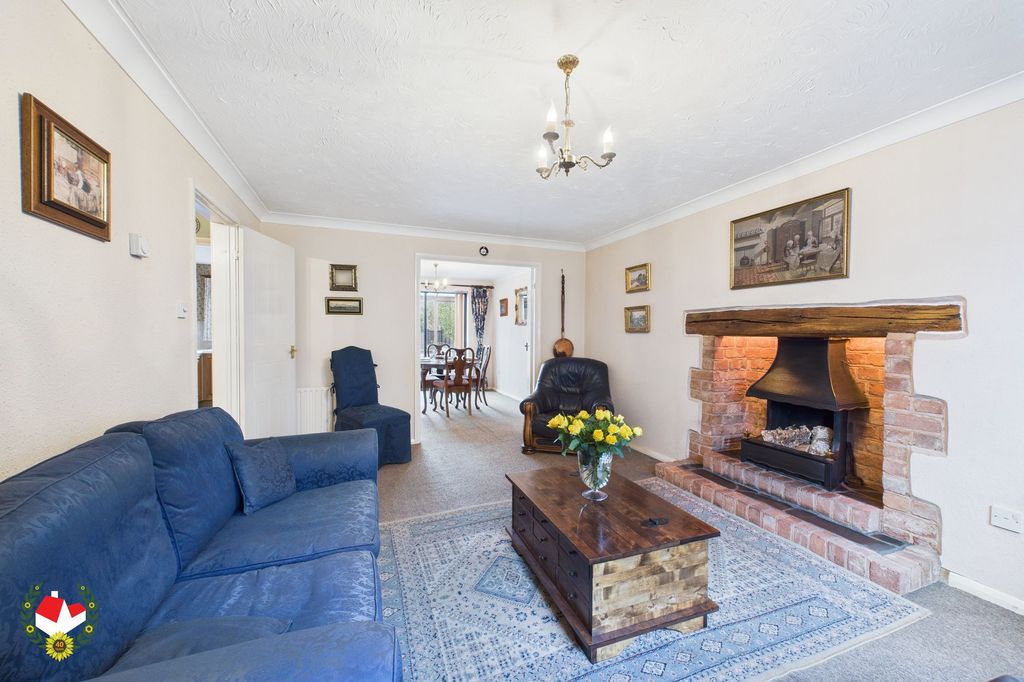 Property photo 3 of 19