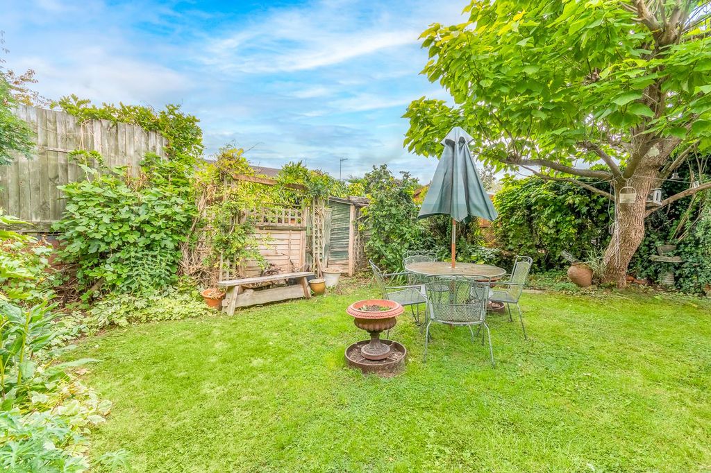 Property photo 2 of 19