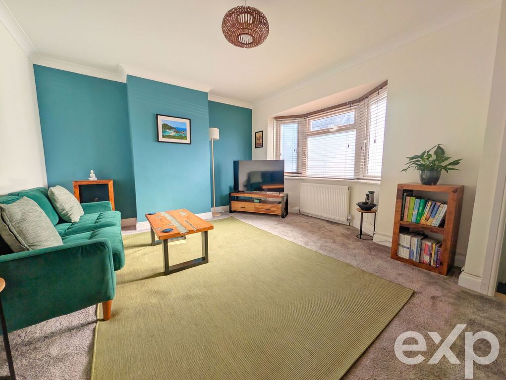 Property photo 2 of 20