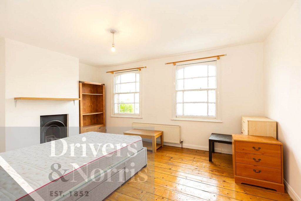 Property photo 3 of 10 Picture No. 13