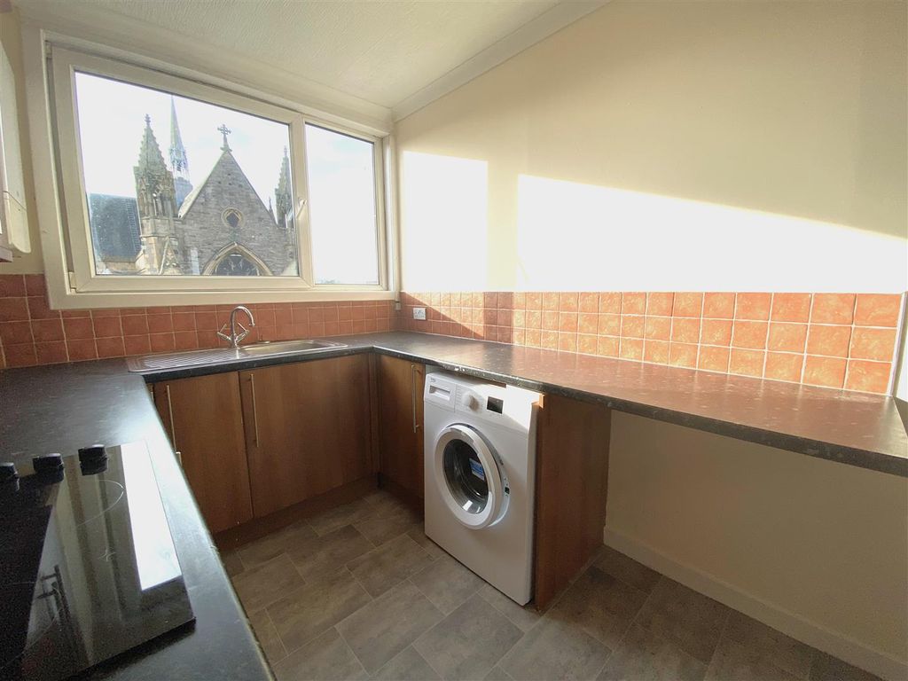 Property photo 3 of 12 3.Jpg