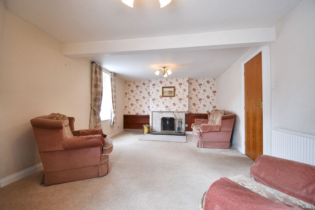 Property photo 3 of 17 Holmelea (4)