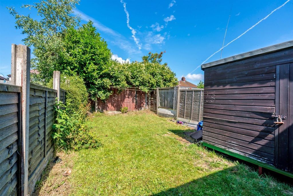 Property photo 3 of 17 1Xu00Fbz6Ugzjg1c1Laysg.Jpg